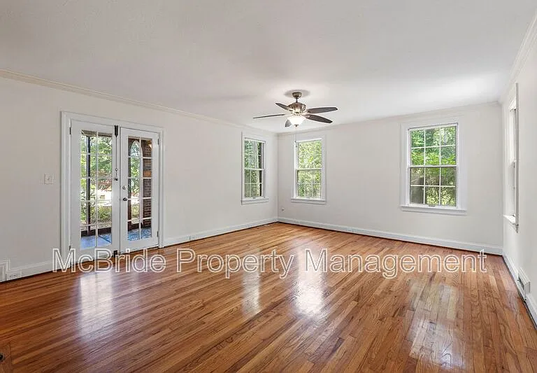 1835 Kissingbower Rd — Photo 10