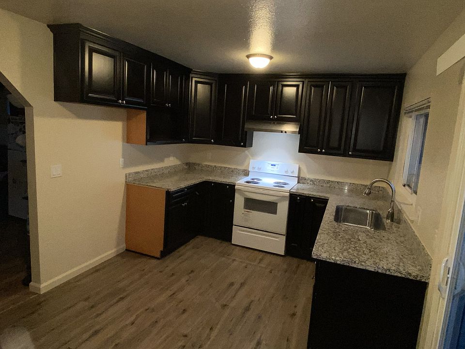 1st image of 601 E 7th St APT B201