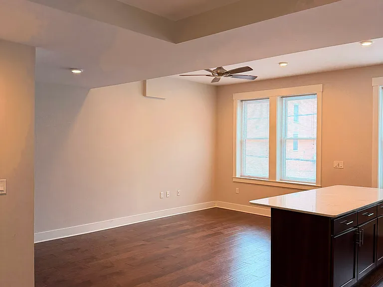 1211 Broadway St #1 — Photo 14