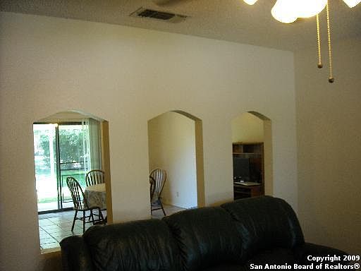 2nd image of 3403 N Meadow Dr