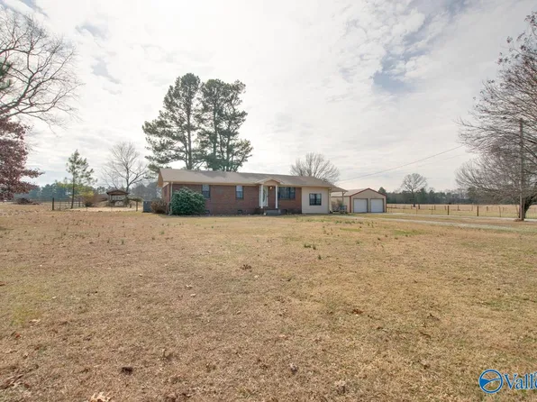 25964 Thach Rd, Athens, AL 35613