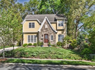 815 Isabel Ct, Charlotte, NC 28211