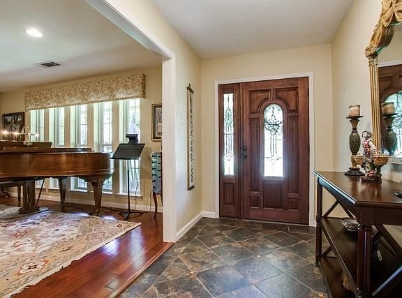 3rd image of 7734 Meadowhaven Dr