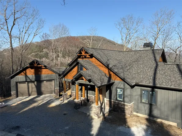 99 Sori Lane, Sapphire, NC 28774
