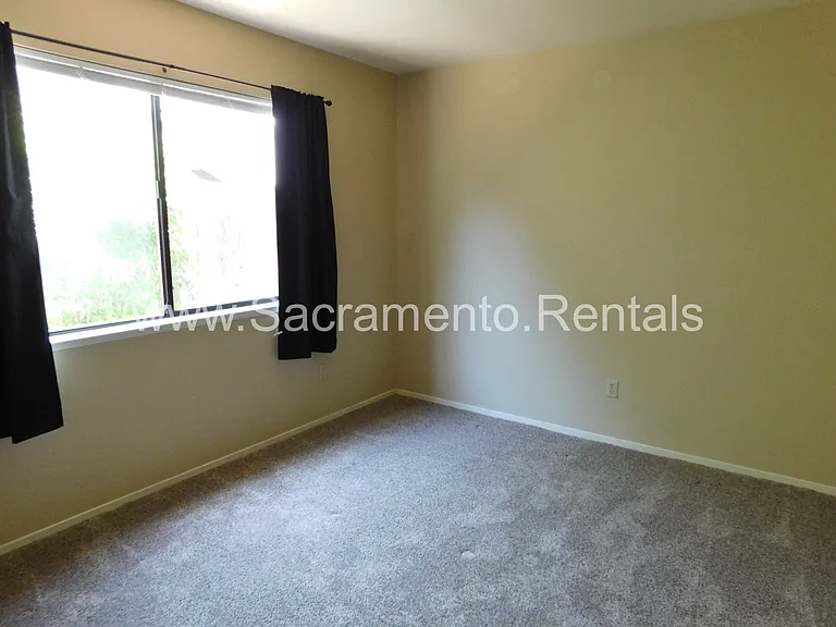 7452 Santa Susana Way — Photo 15