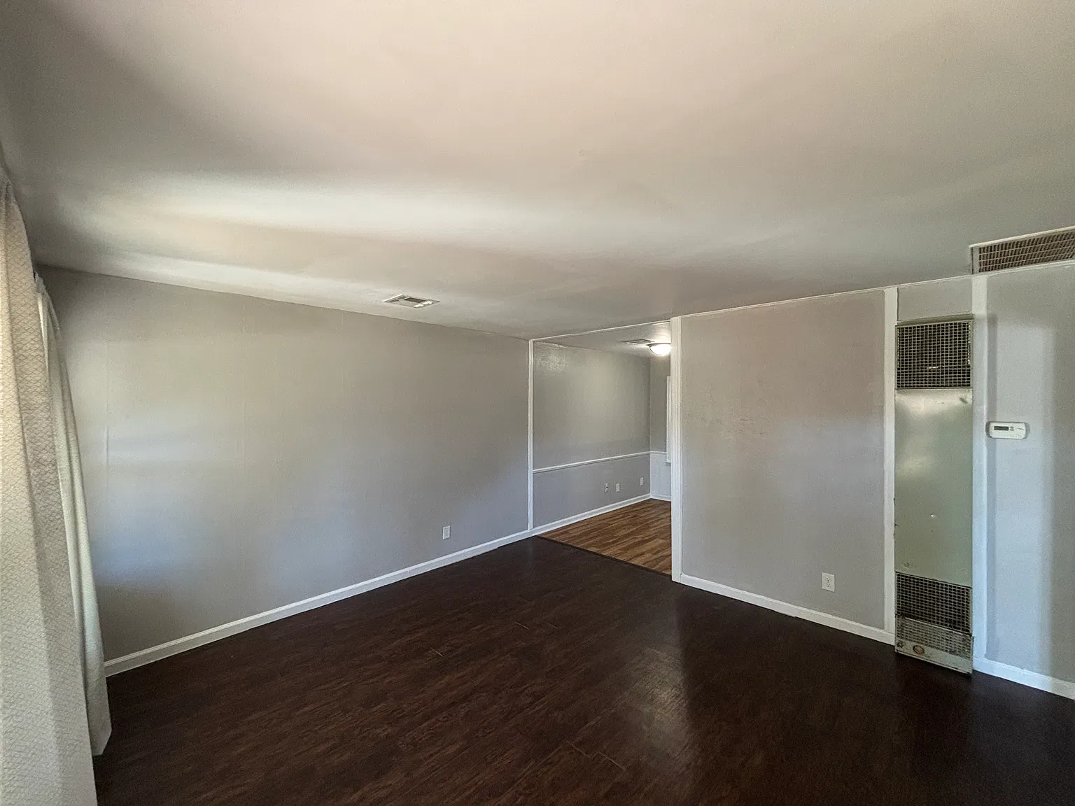 2 bed, 696 sqft, $1,100 — Photo 4