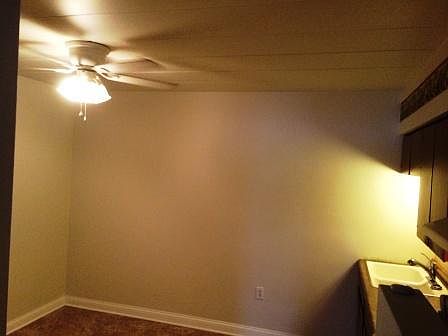 4th image of 2335 Broadway APT 12