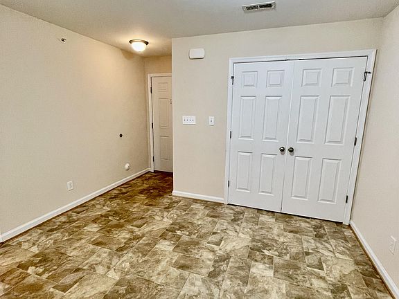 5th image of 301 Rotunda St #104