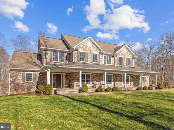 8485 Rogues Rd, Warrenton, VA 20187