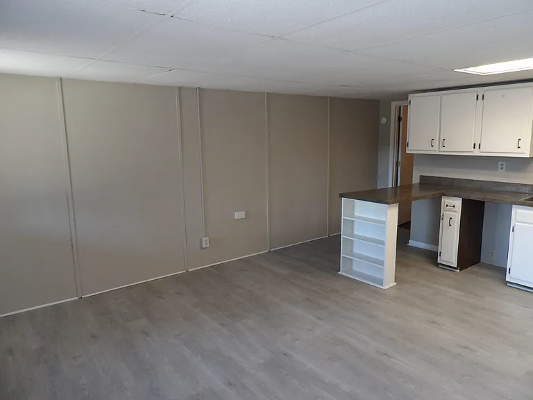 65 Ashwood Ct #8 — Photo 11