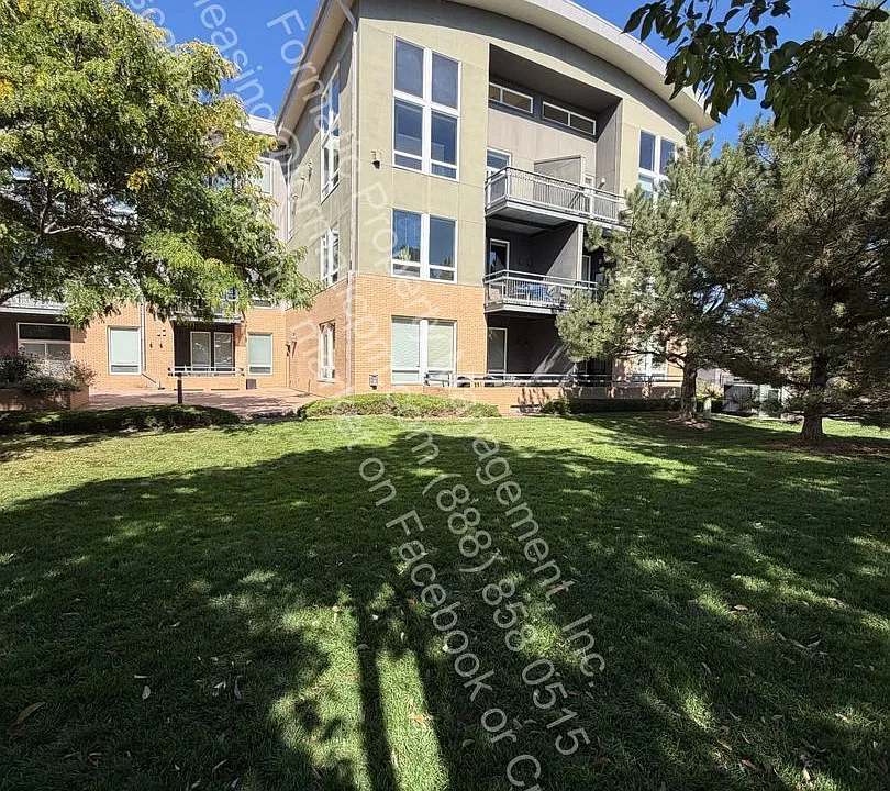 8185 E Lowry Blvd #307
