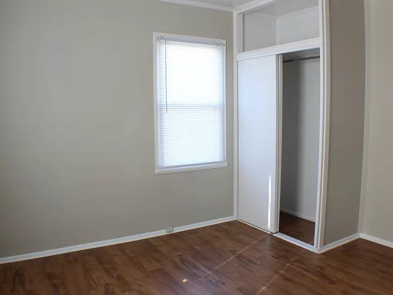 3502 N Sterling Ave — Photo 7