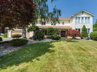 45 Stonegate Dr, Wethersfield, CT 06109
