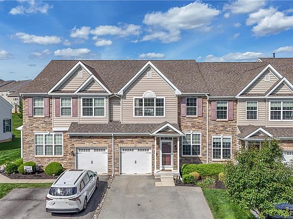 4th image of 273 Redclover Ln