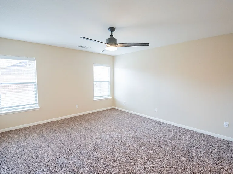 3108 Overstreet Ln — Photo 3