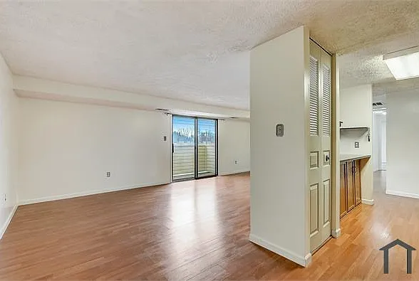 12415 Hickory Tree Way #L — Photo 2