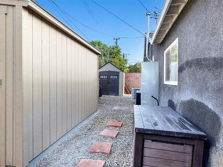 2067 Lomita Blvd — Photo 33