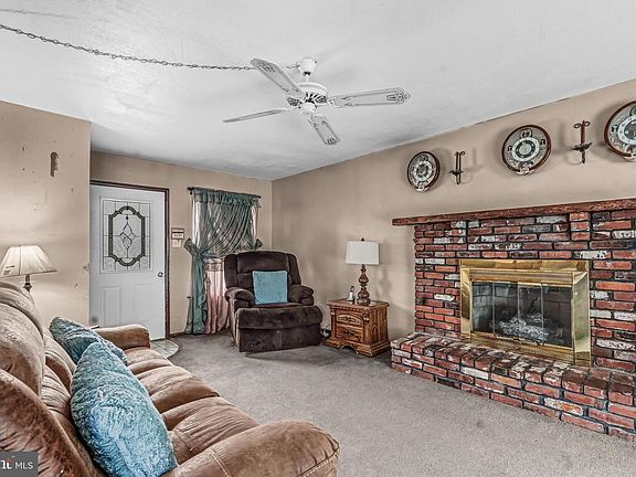 4th image of 2 Latham Way