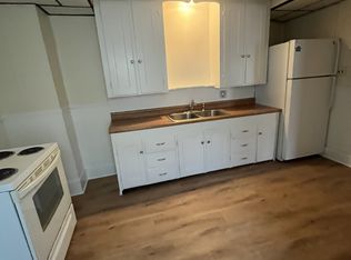 14 Maple St #3L, Waterville, ME 04901