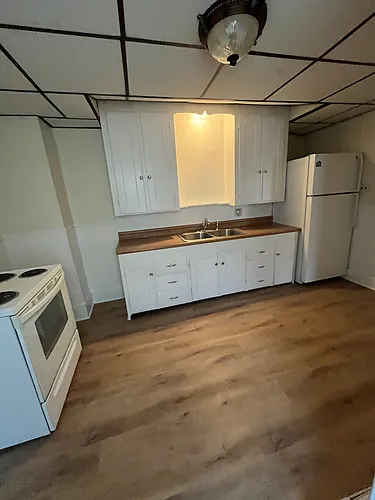 14 Maple St Photo 1