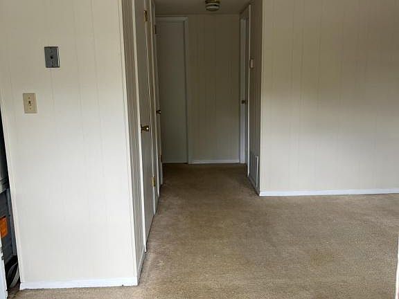 2nd image of 801 E Main St APT 12