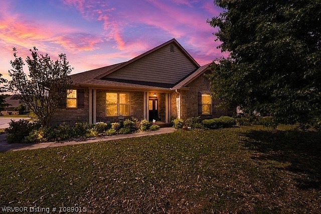 1st image of 9004 Lakeside Way