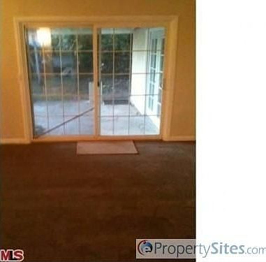 4th image of 961 Le Borgne Ave
