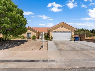 37414 Kimberly Ln, Palmdale, CA 93550