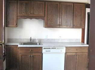 34 Plunkett St, Pittsfield, MA 01201