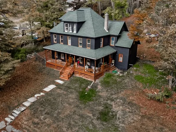 565 Lake Ave, Montrose, PA 18801