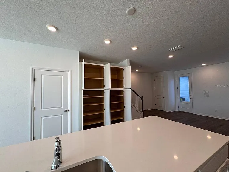 6467 Trailblaze Bnd — Photo 9