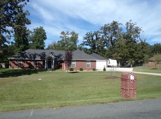 109 Oakview Dr, Texarkana, TX 75501