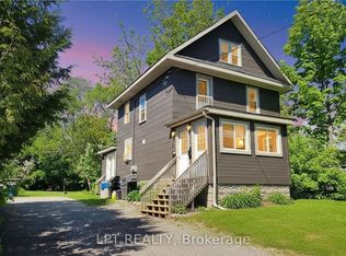 436 Queen St, Midland, ON L4R3J2