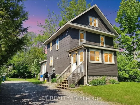 436 Queen St, Midland, ON L4R 3J2