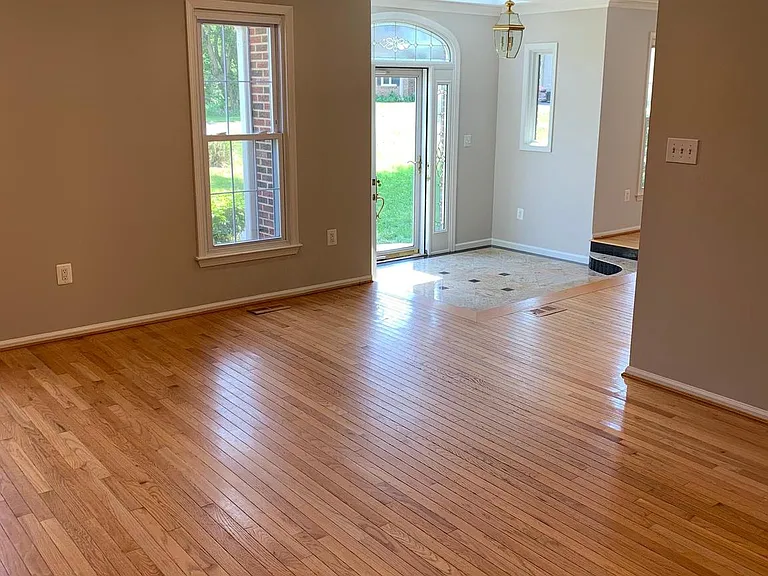 1614 Charnita Ct — Photo 6