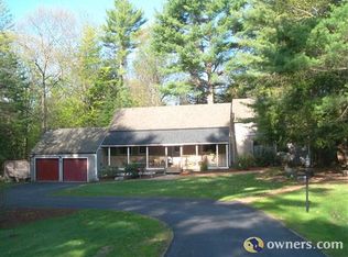 64 North Rd, Hancock, NH 03449