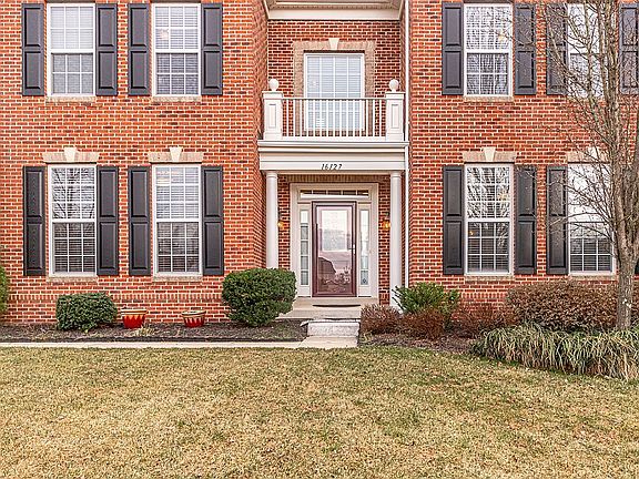 4th image of 16127 Hinman Pl