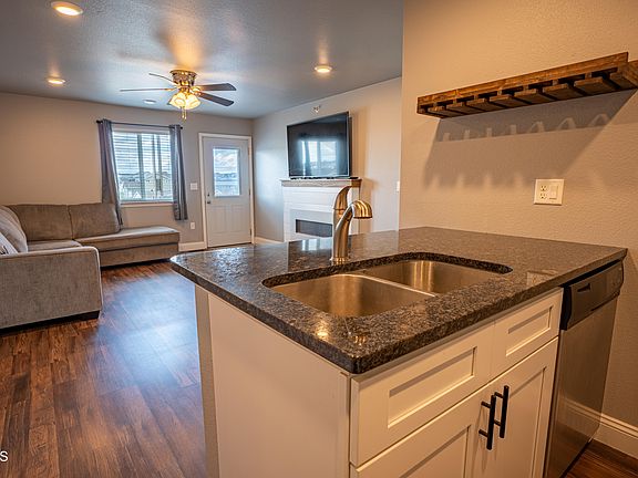 2nd image of 829 Canada Ave #27