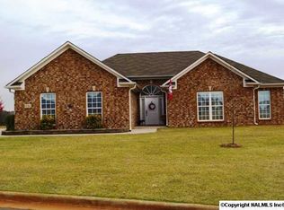 14562 Eva Cir, Athens, AL 35613