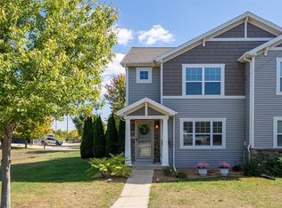 1661 Belclare Rd, Normal, IL 61761