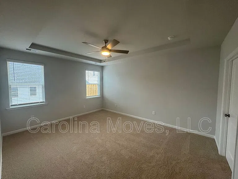 409 Mariene Dr — Photo 12