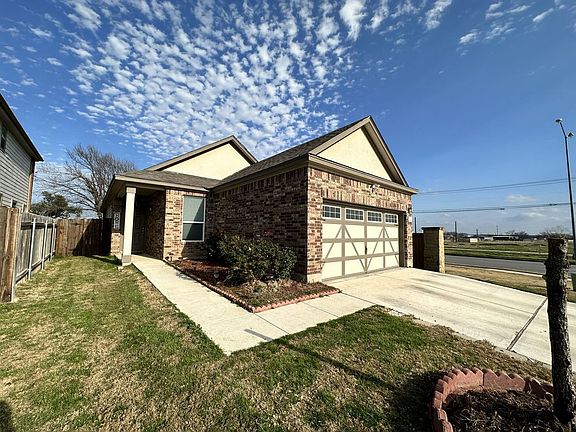 2nd image of 2950 E Old Settlers Blvd Unit 51