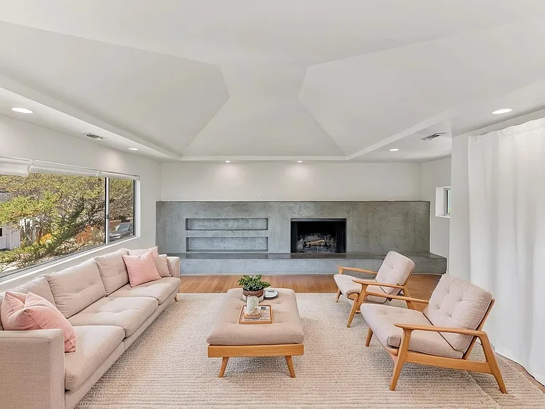 4608 Nob Hill Dr #1 — Photo 8