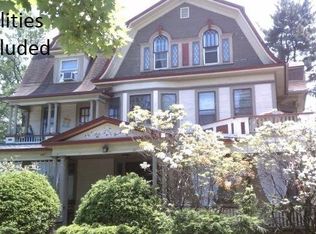 8 Magnolia Ter, Springfield, MA 01108