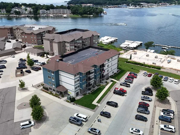 600 Linden Dr #303, Arnolds Park, IA 51331