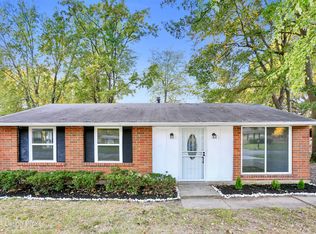 5412 Robinwood Rd, Louisville, KY 40218
