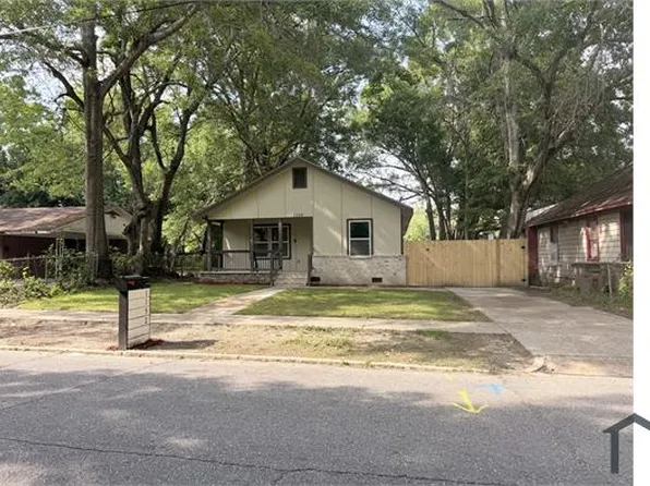 1152 Cottrell St, Mobile, AL 36605