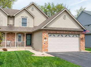 9 E South Ave, Cortland, IL 60112