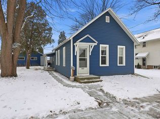 517 W 6th St, Kaukauna, WI 54130