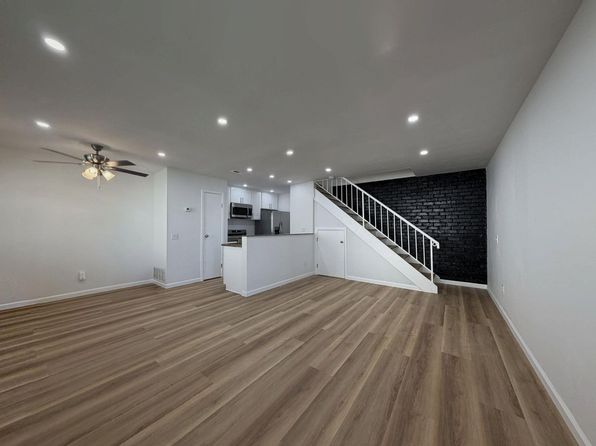 3532 Rainbow Ln